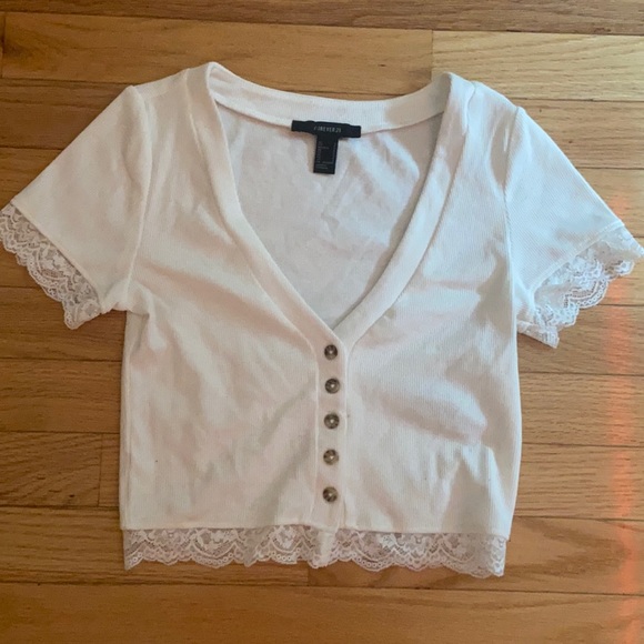 White detailed crop top! - Picture 1 of 4